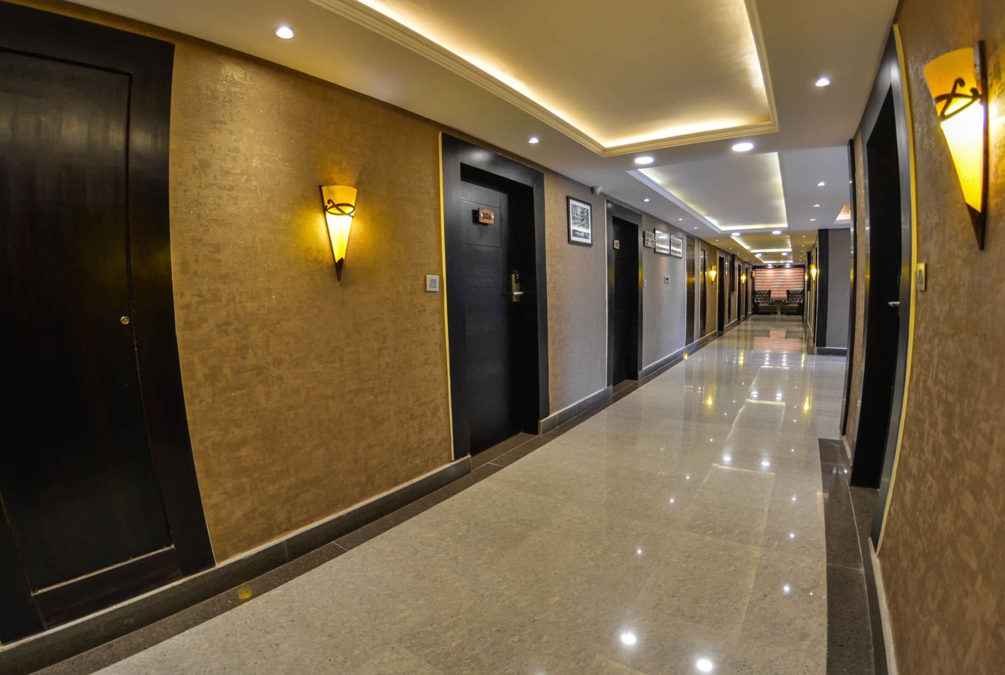 Heritage Luxury Srīnagar 外观 照片