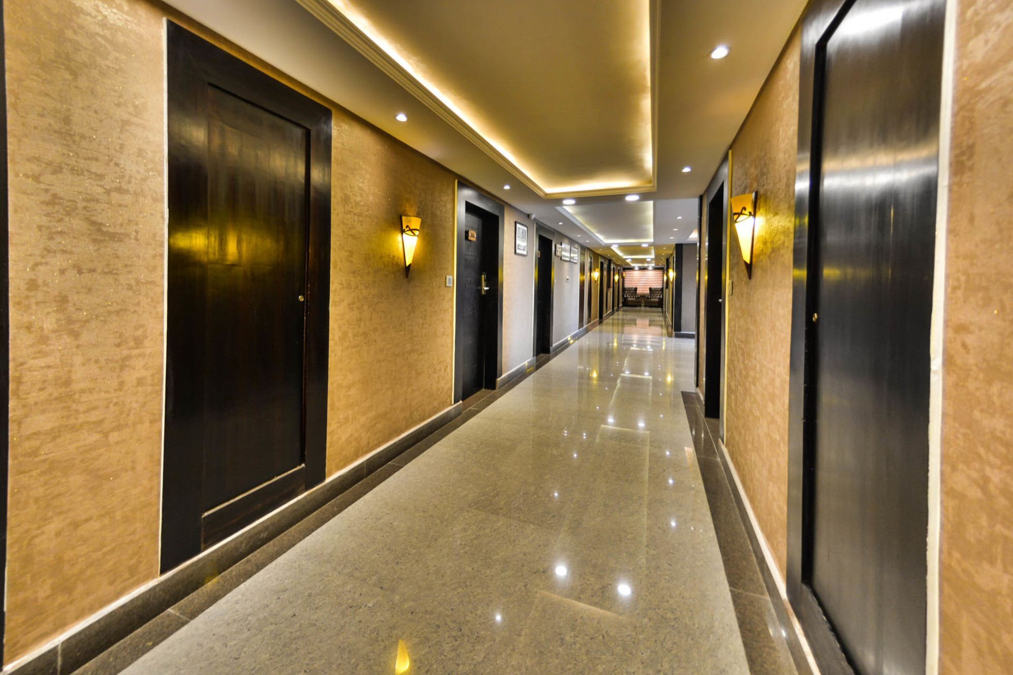 Heritage Luxury Srīnagar 外观 照片